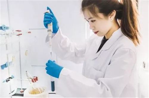 中囯最牛90后女教授 刘明侦
