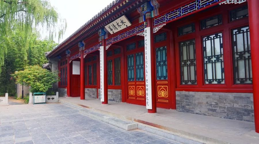 清华大学